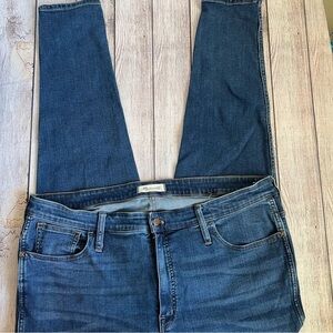 Madewell 10” Roadtripper Jeans 35